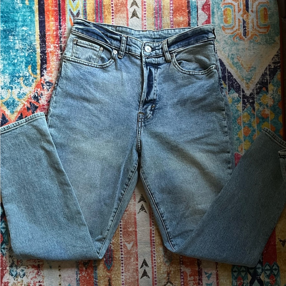 H&M mom jeans size 6